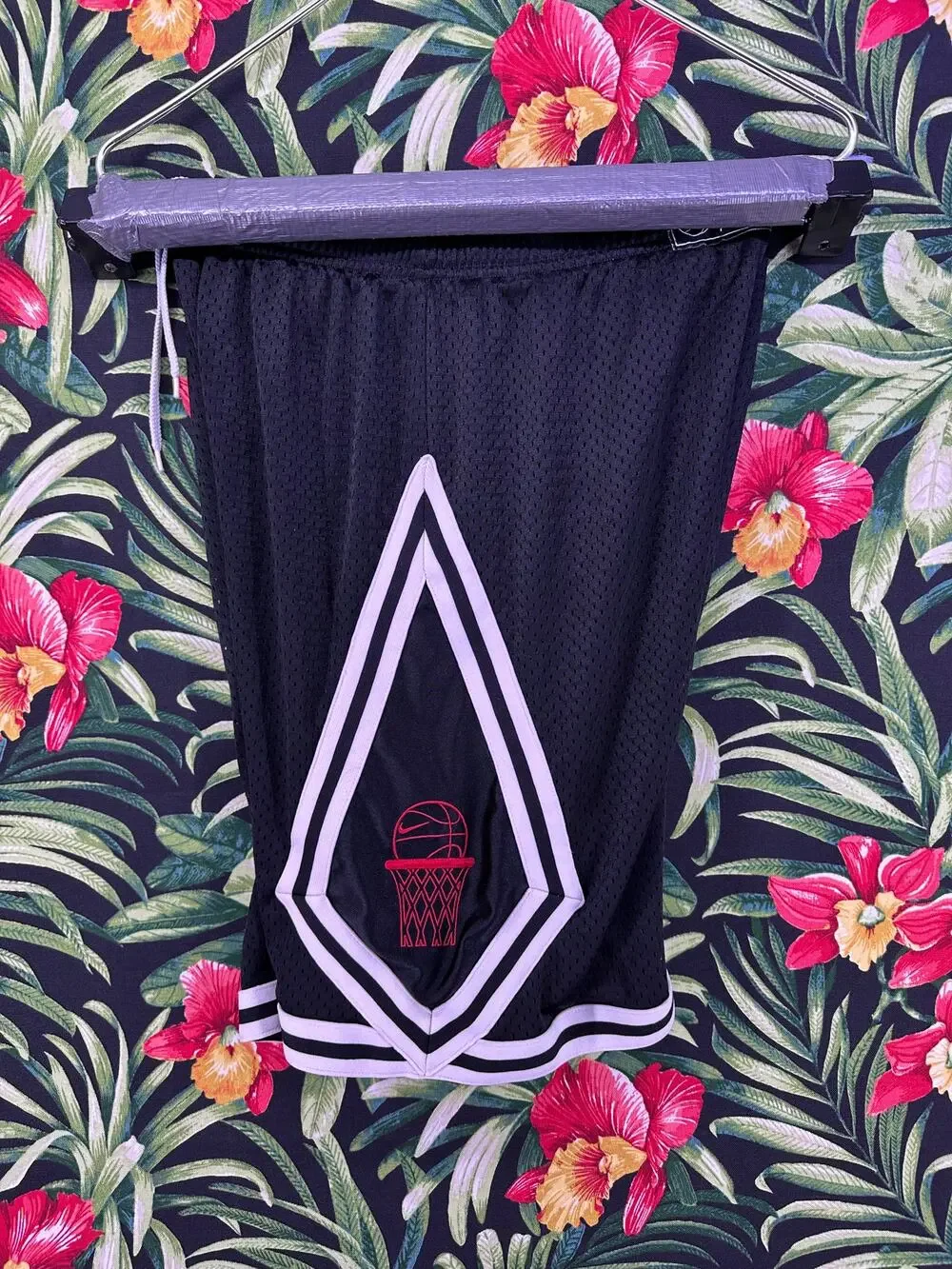 Vintage 20s Tag Nike Diamond Black Shorts Size L 14/16 Youth